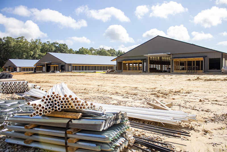  Construction for a poultry farm 